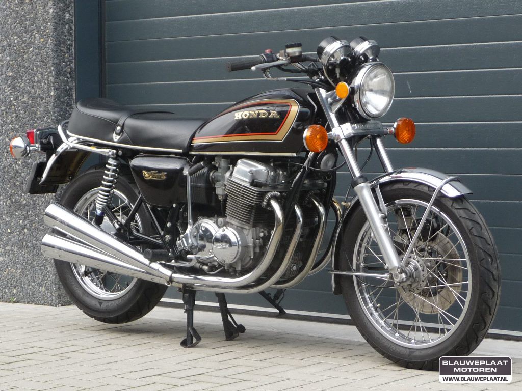 Honda CB750 K7 – 1977, 